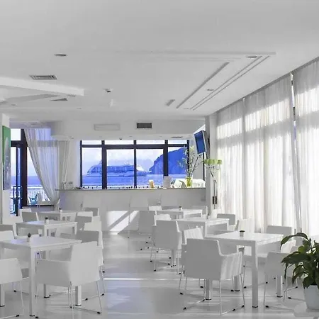 Admiral Hotel 4*