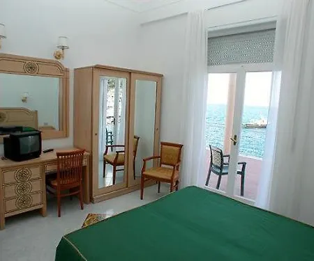 Hotell Admiral Sorrento