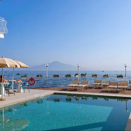 Hotell Admiral 4*