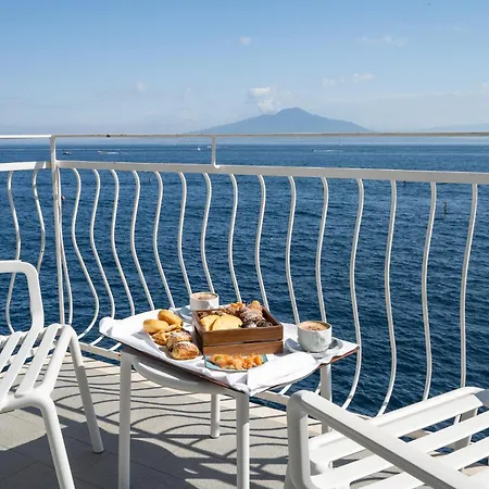 Hotel Admiral 4*